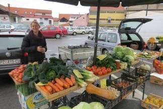Ponuda na požeškoj tržnici, 9.11.2017.