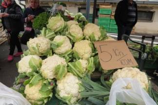 Ponuda na požeškoj tržnici, 9.11.2017.