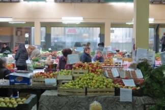 Ponuda na požeškoj tržnici, 9.11.2017.