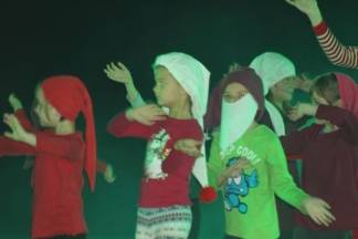 Iz bajke u bajku s igračkama Djeda Božićnjaka 10.12.2017.