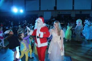 Iz bajke u bajku s igračkama Djeda Božićnjaka 10.12.2017.