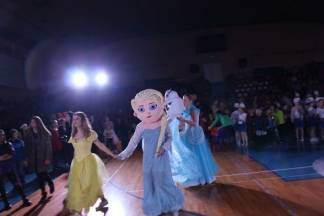 Iz bajke u bajku s igračkama Djeda Božićnjaka 10.12.2017.