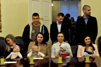 Prijem beba kod gradonačelnika Puljašića 11.12.2017.