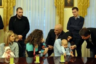 Prijem beba kod gradonačelnika Puljašića 11.12.2017.
