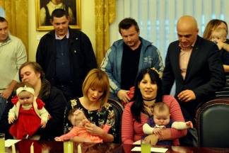Prijem beba kod gradonačelnika Puljašića 11.12.2017.