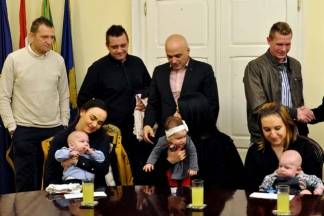 Prijem beba kod gradonačelnika Puljašića 11.12.2017.