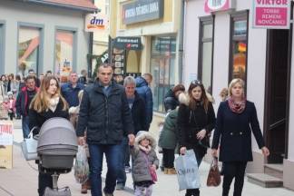 Božićni sajam i šetnja Požegom, 23.12.2017.