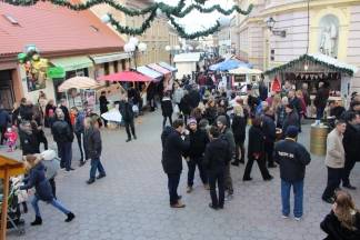 Božićni sajam i šetnja Požegom, 23.12.2017.