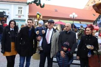 Božićni sajam i šetnja Požegom, 23.12.2017.
