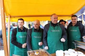 Božićni sajam i šetnja Požegom, 23.12.2017.