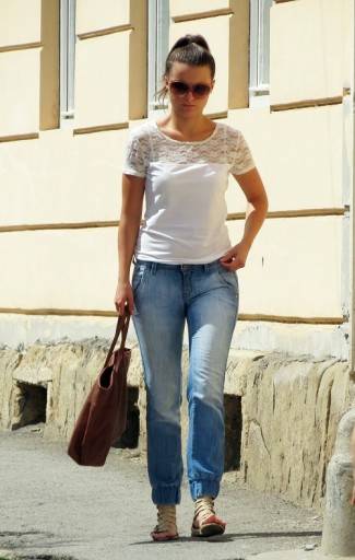 Požega: Lijepe žene prolaze kroz grad