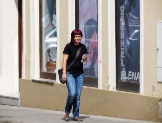 Požega: Lijepe žene prolaze kroz grad