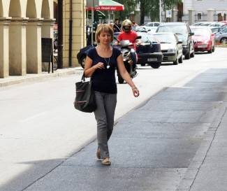 Požega: Lijepe žene prolaze kroz grad