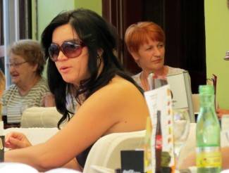 Požega: Lijepe žene prolaze kroz grad