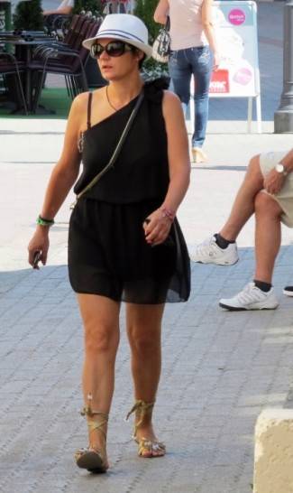 Požega: Lijepe žene prolaze kroz grad