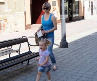 Požega: Lijepe žene prolaze kroz grad