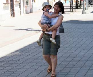 Požega: Lijepe žene prolaze kroz grad