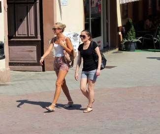 Požega: Lijepe žene prolaze kroz grad, vol. 4