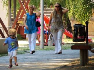 Požega: Lijepe žene prolaze kroz grad, vol. 4