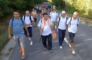 Požeški hodočasnici na putu do Voćina