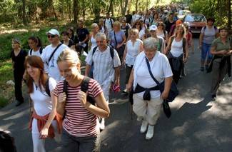 Požeški hodočasnici na putu do Voćina