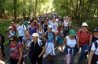 Požeški hodočasnici na putu do Voćina