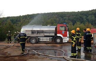 Požeška Koprivnica: Gašenje požara na pilani