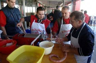 Požega: Kolinje u Coloru