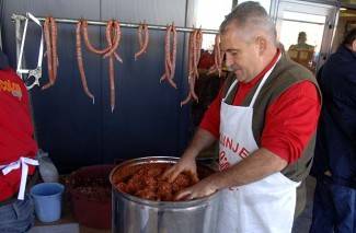 Požega: Kolinje u Coloru