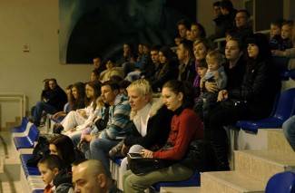 Velika: Doček Djeda Božićnjaka uz Veličke mažoretkinje