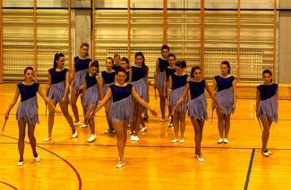 Velika: Doček Djeda Božićnjaka uz Veličke mažoretkinje