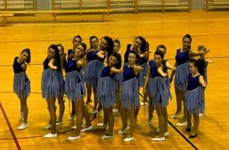 Velika: Doček Djeda Božićnjaka uz Veličke mažoretkinje