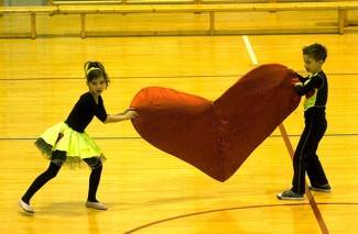 Velika: Doček Djeda Božićnjaka uz Veličke mažoretkinje