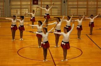 Velika: Doček Djeda Božićnjaka uz Veličke mažoretkinje