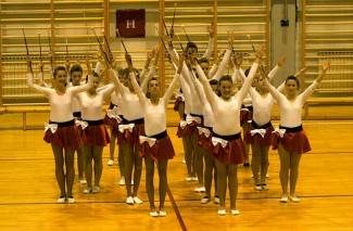 Velika: Doček Djeda Božićnjaka uz Veličke mažoretkinje