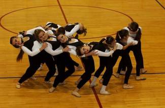 Velika: Doček Djeda Božićnjaka uz Veličke mažoretkinje