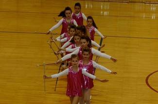 Velika: Doček Djeda Božićnjaka uz Veličke mažoretkinje