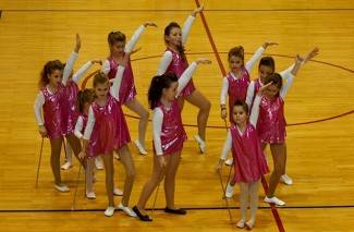 Velika: Doček Djeda Božićnjaka uz Veličke mažoretkinje