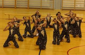 Velika: Doček Djeda Božićnjaka uz Veličke mažoretkinje