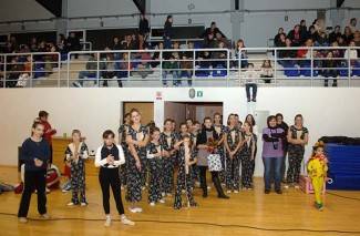 Velika: Doček Djeda Božićnjaka uz Veličke mažoretkinje