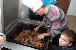 Velika: Advent s Legendama