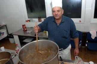 Velika: Advent s Legendama