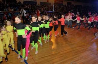 Požeške mažoretkinje: Plesom i pjesmom kroz Hrvatsku