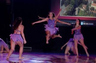 Požeške mažoretkinje: Plesom i pjesmom kroz Hrvatsku