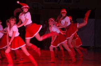 Požeške mažoretkinje: Plesom i pjesmom kroz Hrvatsku