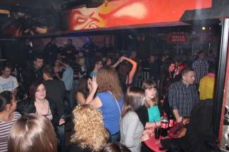 Požega: Studentski party u Bestu
