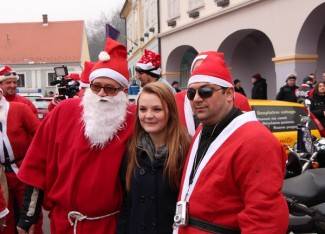 Požega: Moto Mrazovi obišli požeške mališane
