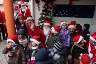 Požega: Moto Mrazovi obišli požeške mališane