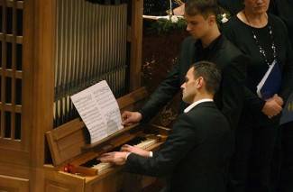 Požega: Božićni koncert u katedrali