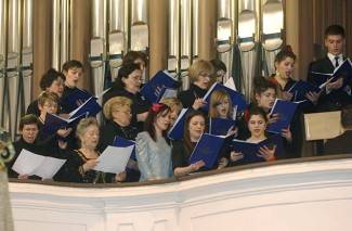 Požega: Božićni koncert u katedrali